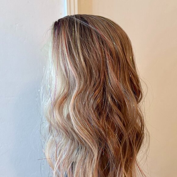 NWT Chelsey Smith Crowns Octavia Apricot Tinsel (Rainbow colors) PETITE Wig - Picture 11 of 11